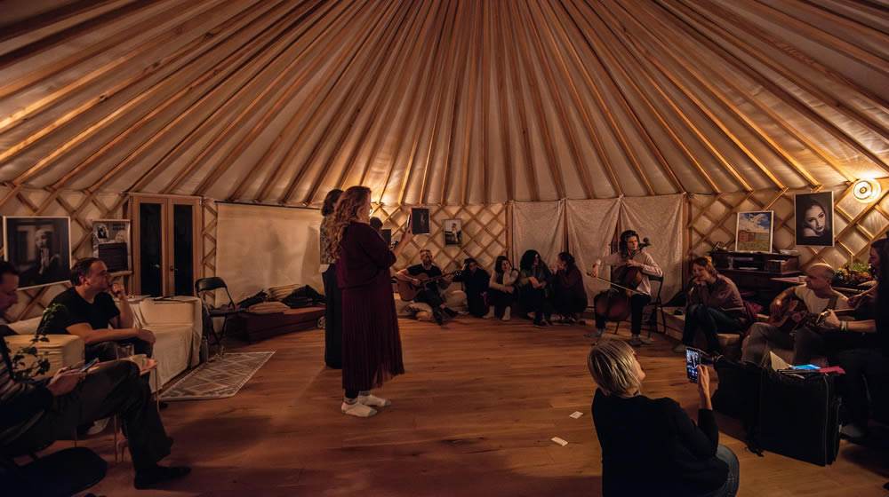 Máme zábavu - setkání s úžasnými lidmi kolem Jirky Ledvinky